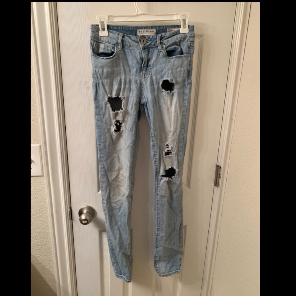 Pac Sun Bullhead brand stretchy jeans!